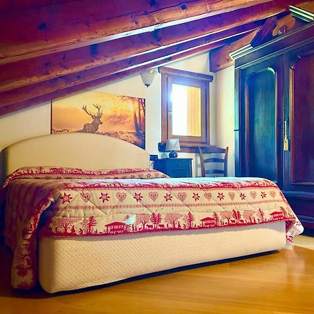 Mansarda Luminosa Apartment La Thuile Bagian luar foto