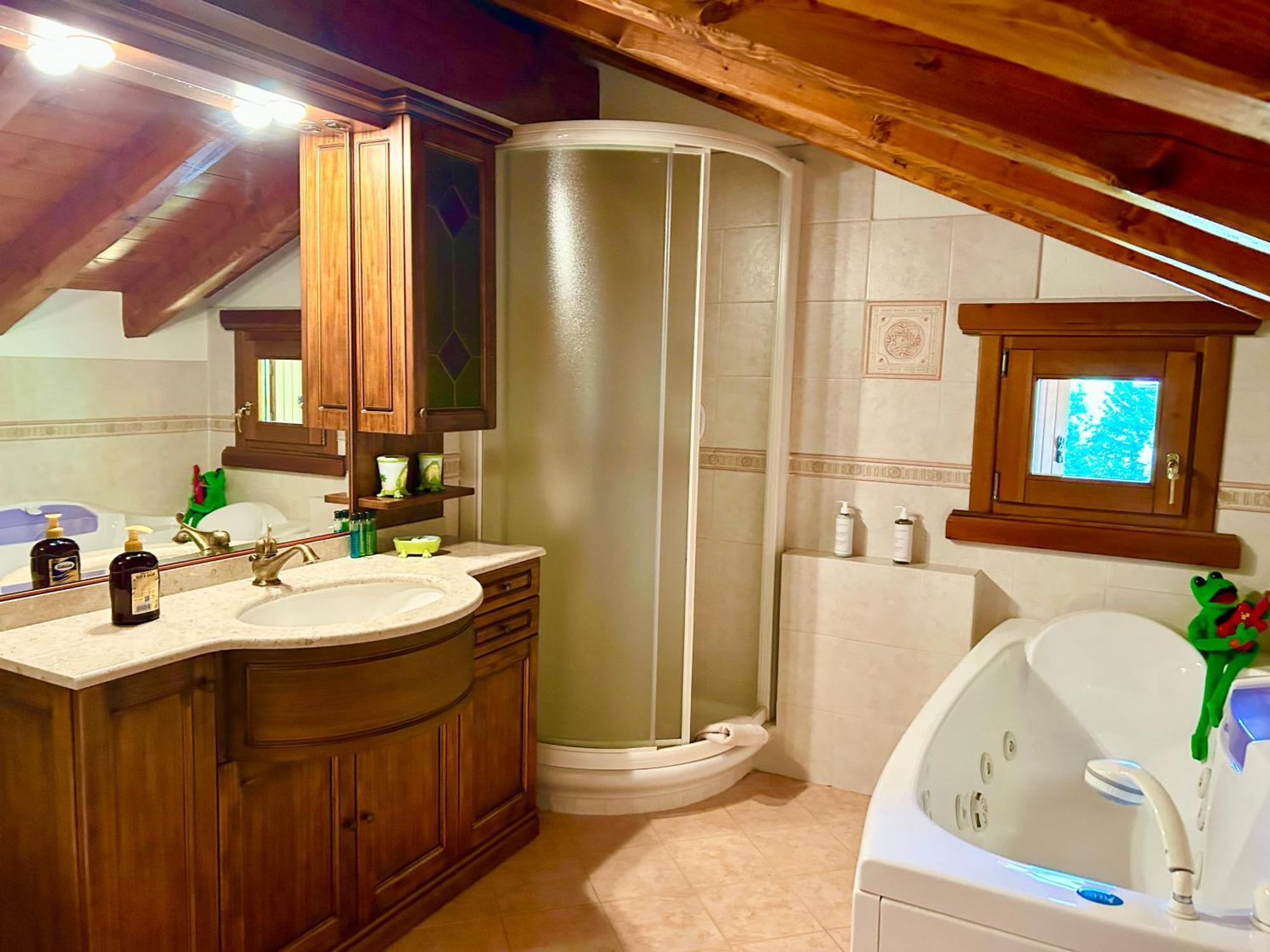 Mansarda Luminosa Apartment La Thuile Bagian luar foto