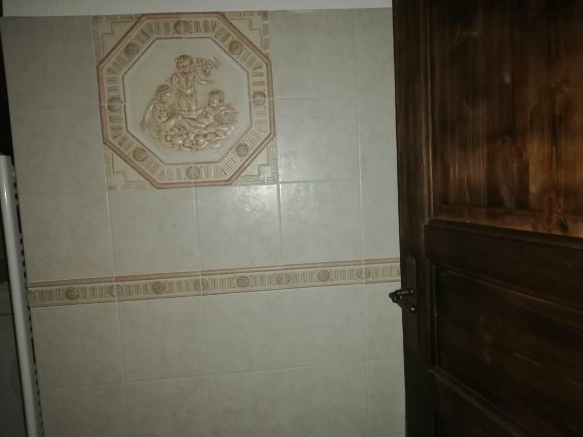 Mansarda Luminosa Apartment La Thuile Bagian luar foto