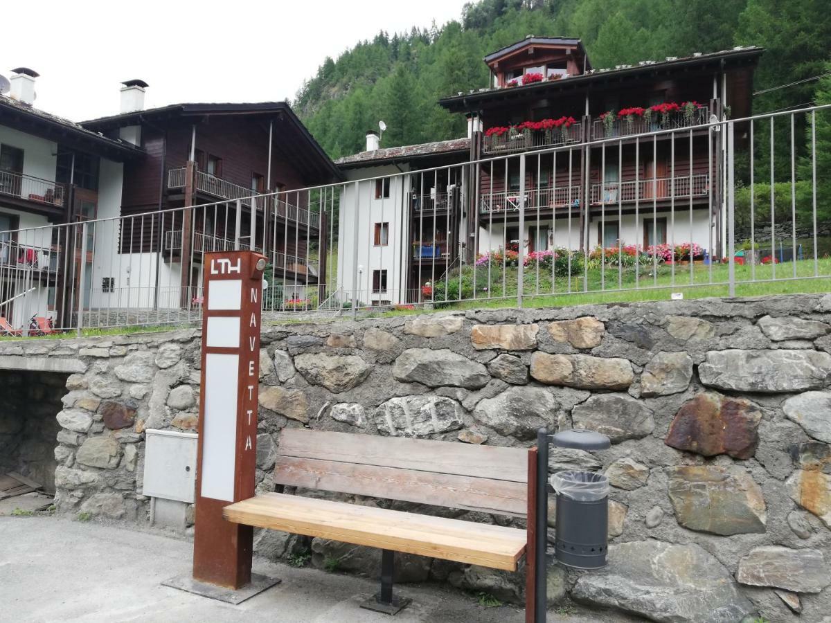 Mansarda Luminosa Apartment La Thuile Bagian luar foto